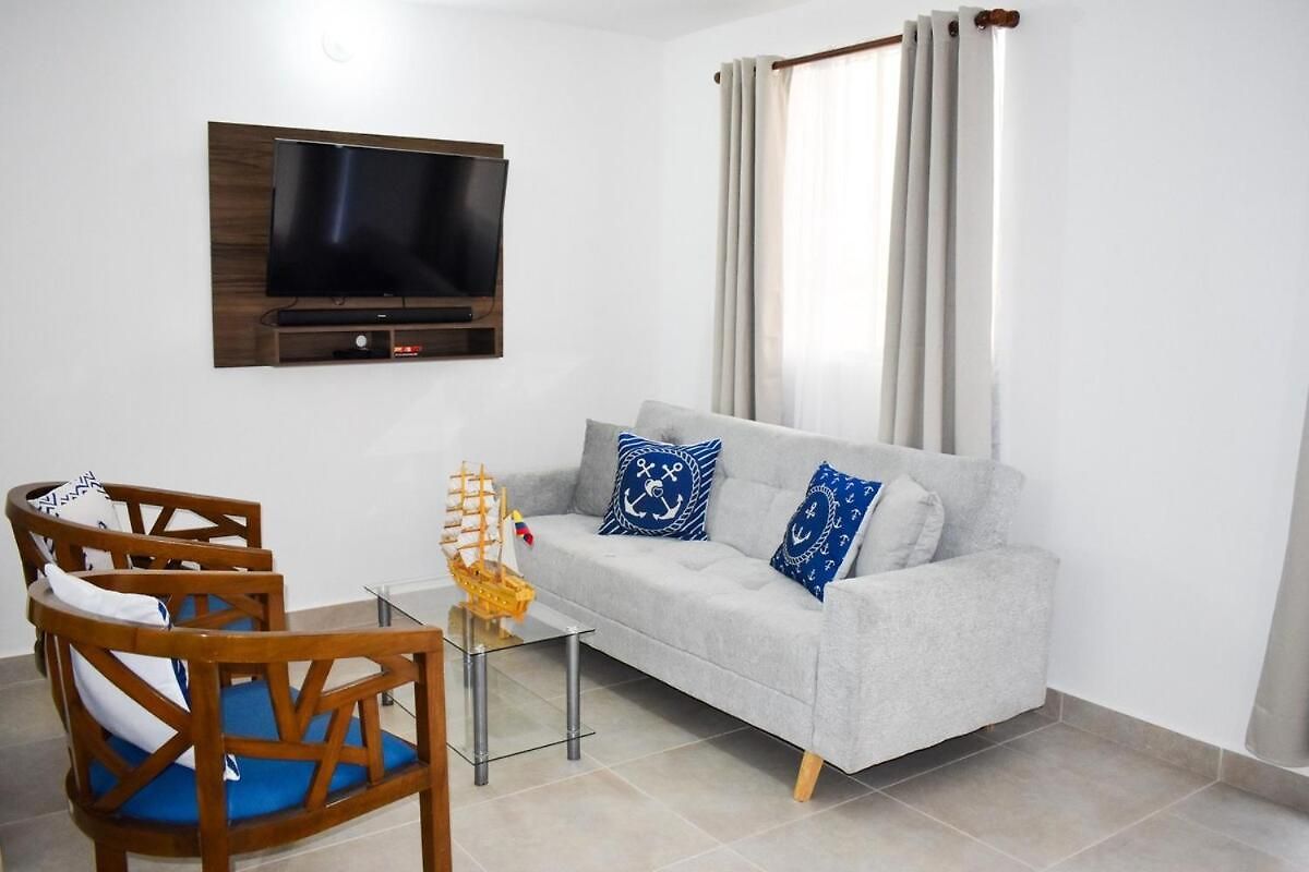 Apartment Comfortable Close To The 2 Cartagena