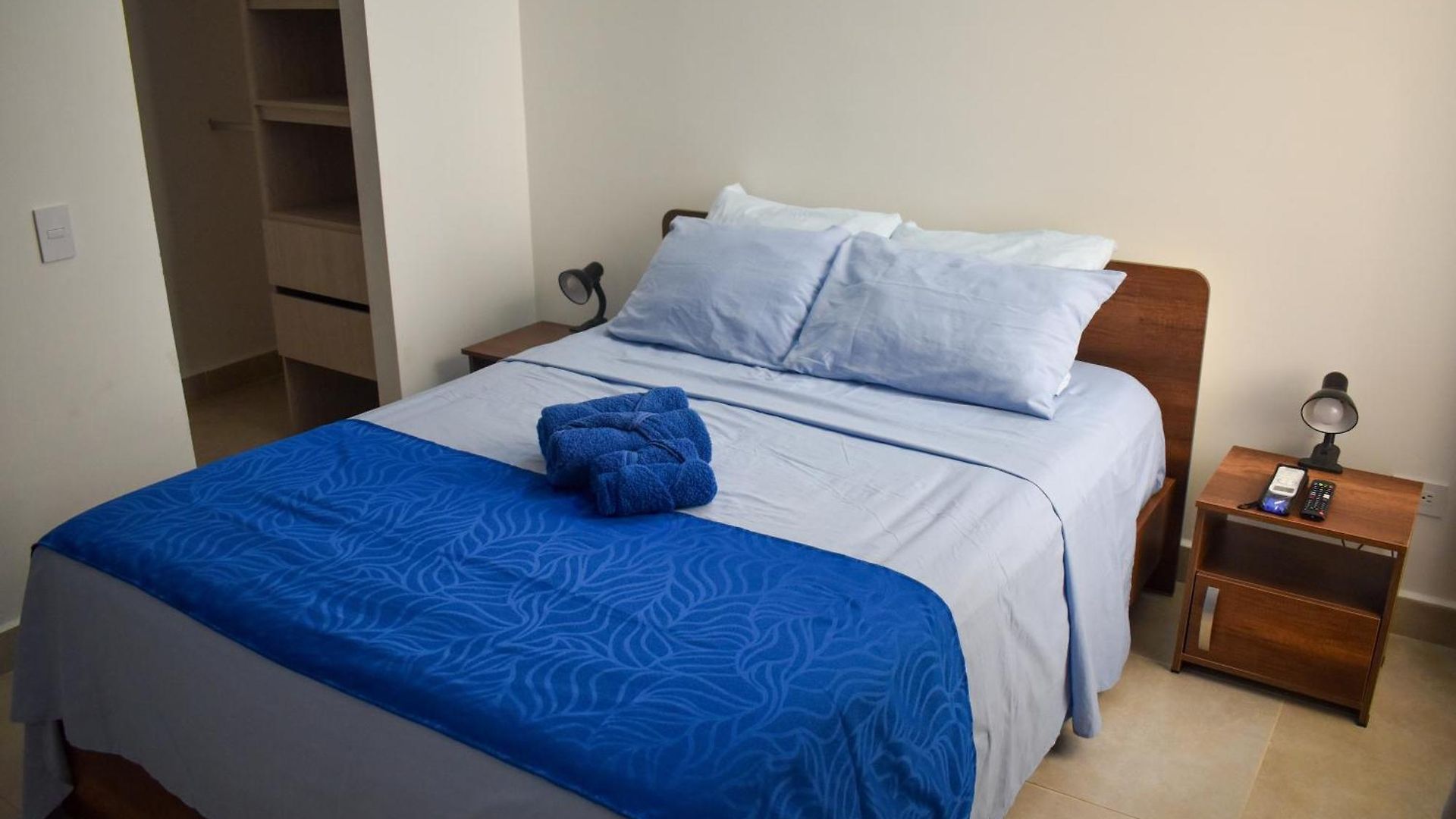 Comfortable Close To The 2 Apartment *