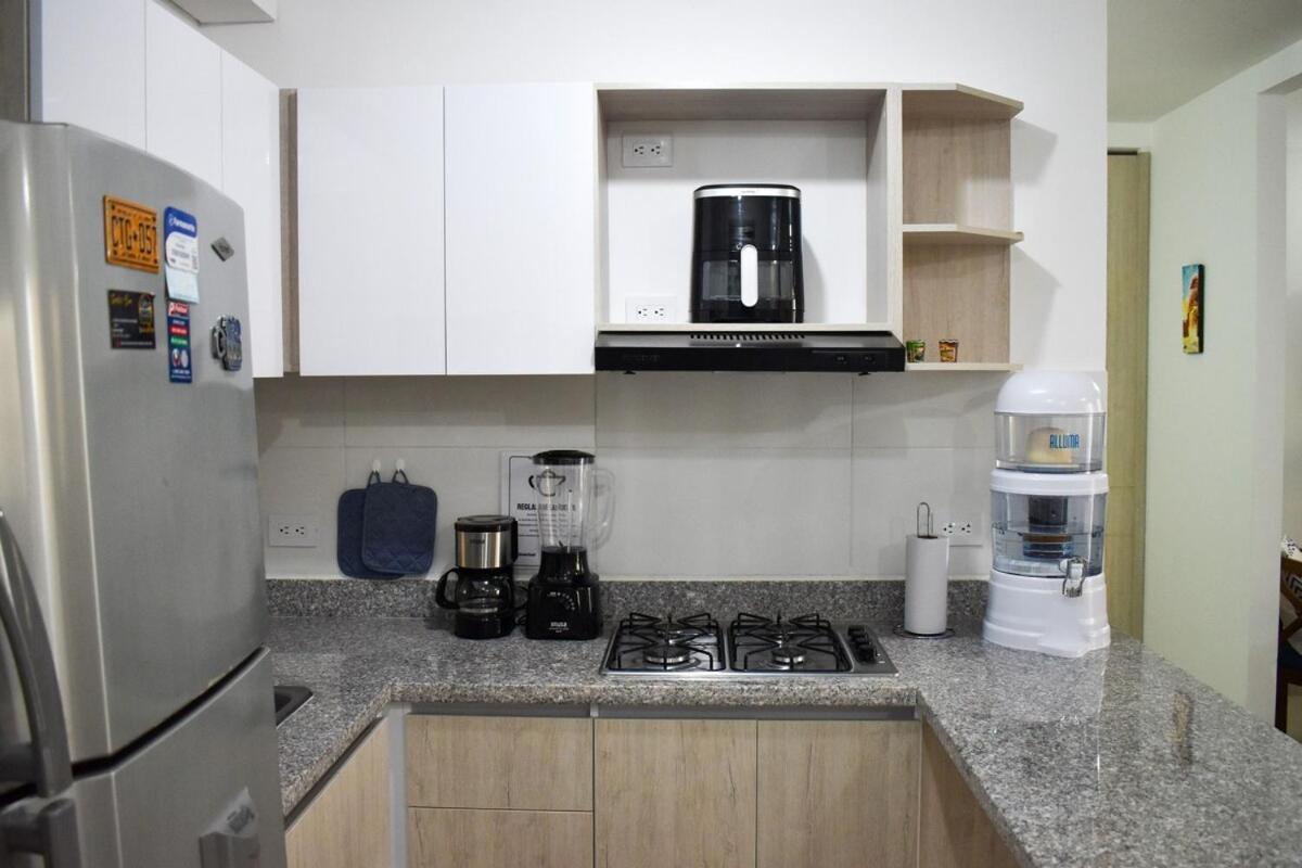 Comfortable Close To The 2 Apartamento *